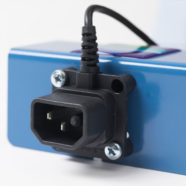 Acculader NDA0100